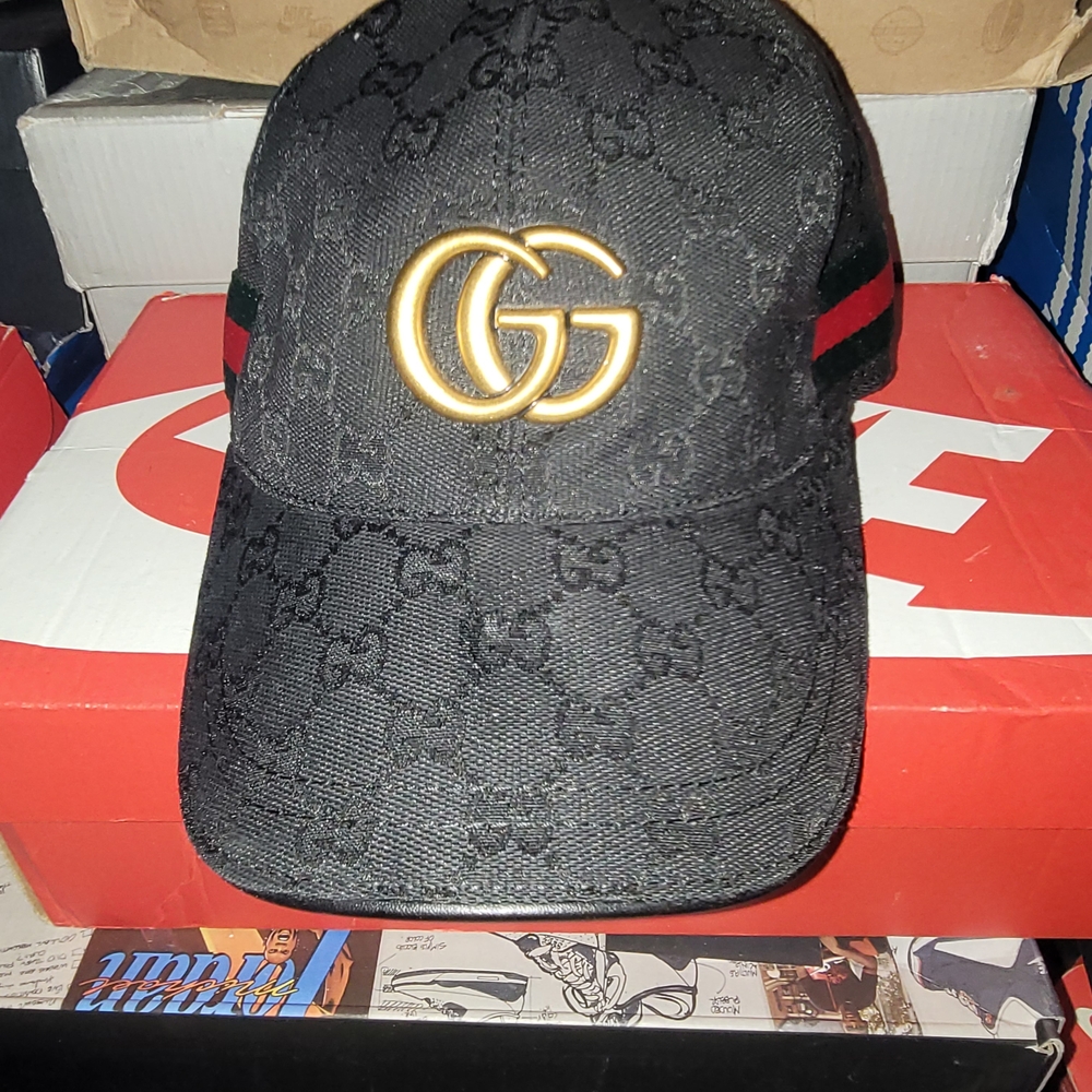 Gucci Black GG-Embroidered Cap with Gold Double-G and Green-Red Web Stripe - Picture 3 of 3